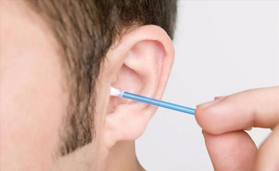 清洁和消毒耳朵